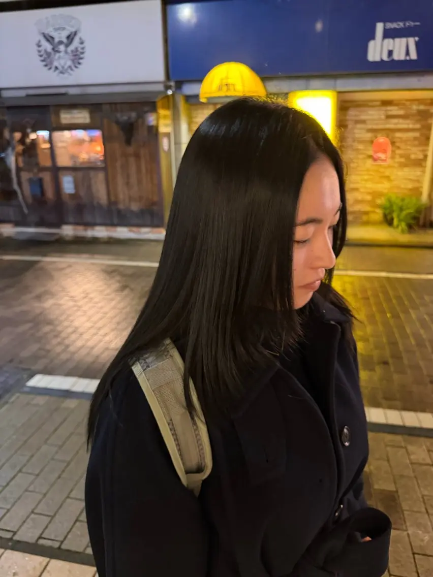 ミディアム レイヤーカット タニグチ ミツキのヘアスタイル
