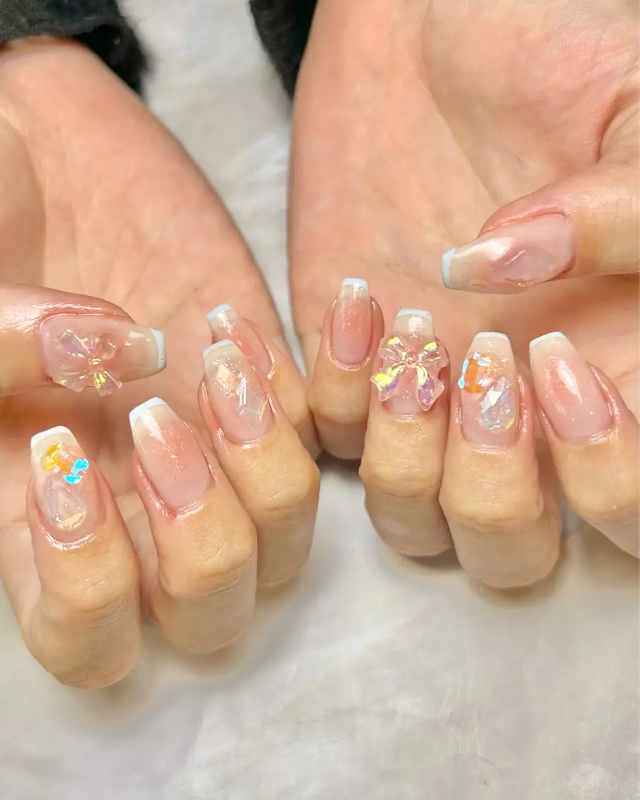 ネイル チークネイル フレンチネイル 氷ネイル・うるうるネイル 持ち込み ハンドネイル Reflection marikoのネイルデザイン