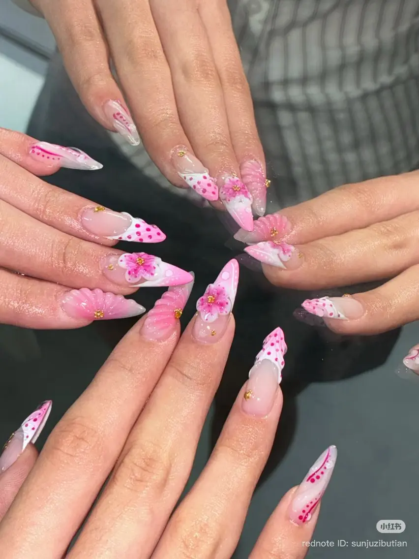 ネイル ハンドネイル ハンドケア Mika Nails 心斎橋のネイルデザイン