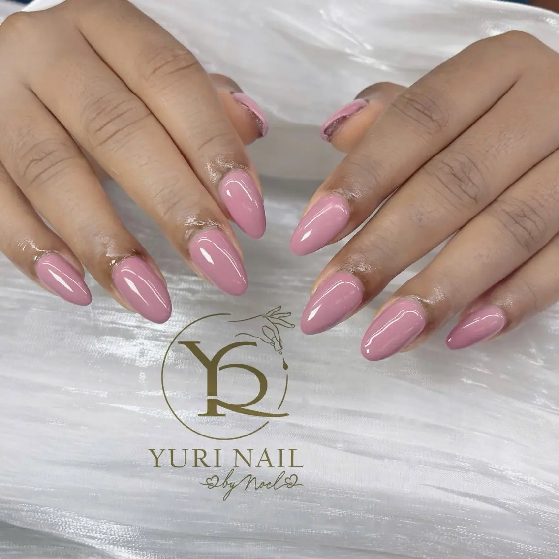 ネイル ハンドネイル フットネイル ハンドケア YURI Nail NARITAのネイルデザイン
