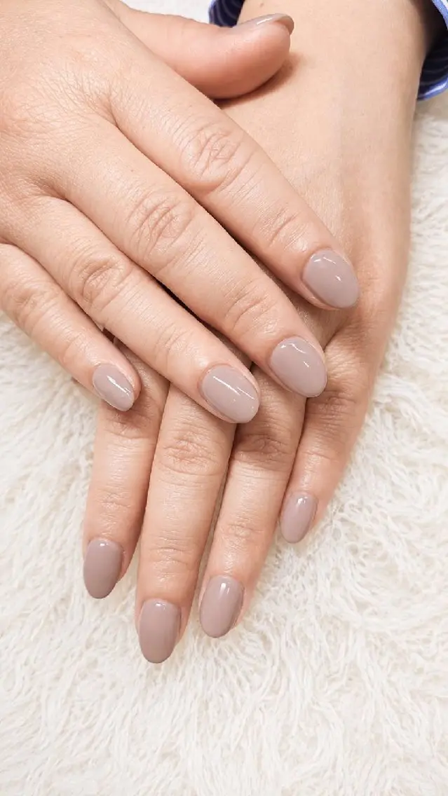 ネイル ワンカラーネイル ハンドネイル Whitebase nailのネイルデザイン