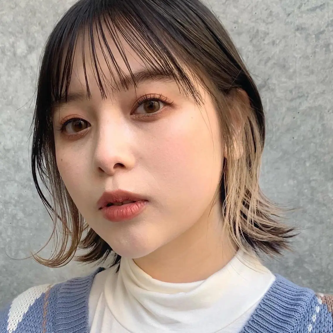 ミディアム カラー ベージュカラー 透明感カラー グレージュ ボブ カット ヘアカラー トリートメント レイヤー専門家 ダブルカラー修のヘアスタイル