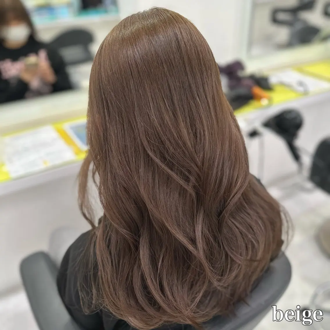 セミロング カラー ヘアアレンジ 🫧モテる💗ダメー ジレスハイトーン🫧のヘアスタイル