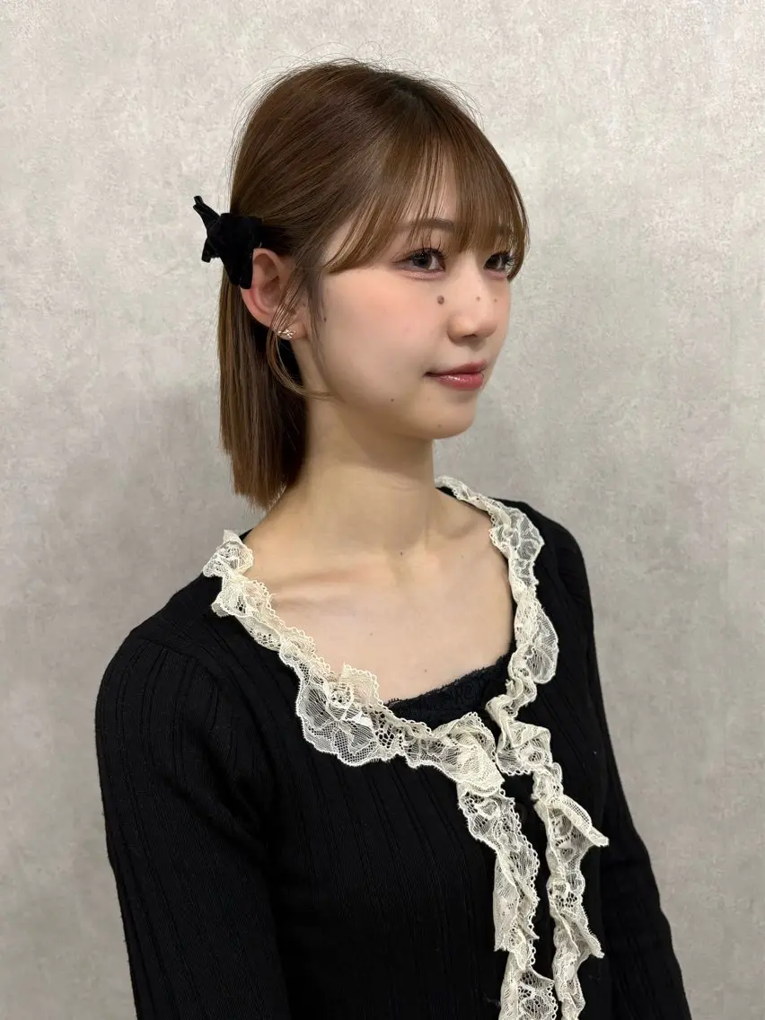 ミディアム カラー カット ヘアカラー トリートメント 盛れる顔まわり✨🎀 レイヤー別所好葉のヘアスタイル