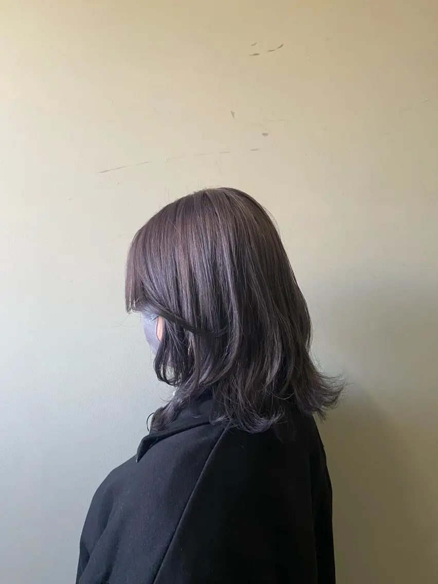 ミディアム モリ アヤノのヘアスタイル