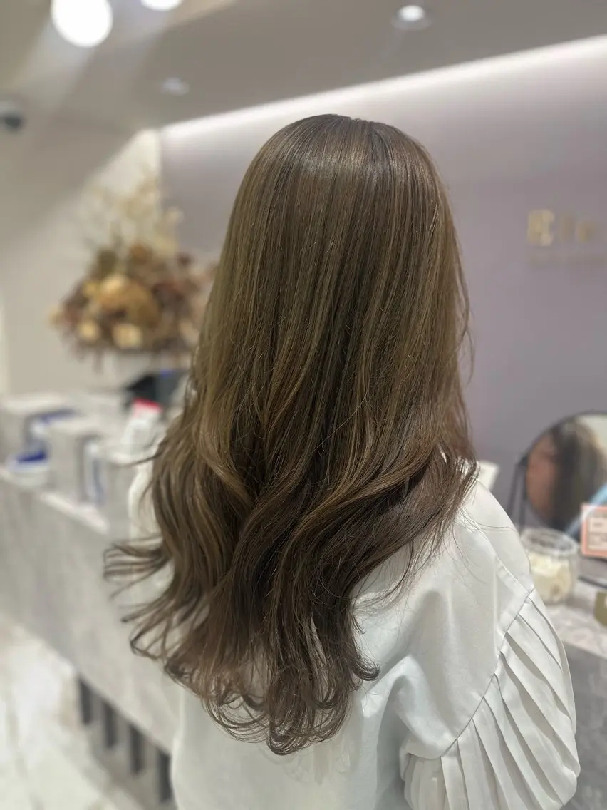 💛韓国レイヤーカット+【オリーブベージュカラー】+オッジオット11ステップトリートメント💛の写真