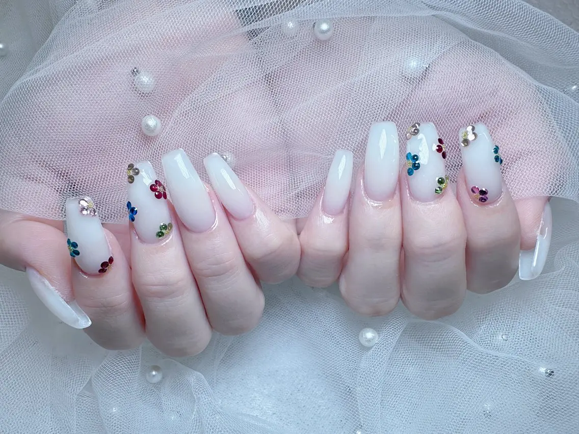 ネイル ハンドネイル ハンドケア Moci Nail Salonのネイルデザイン