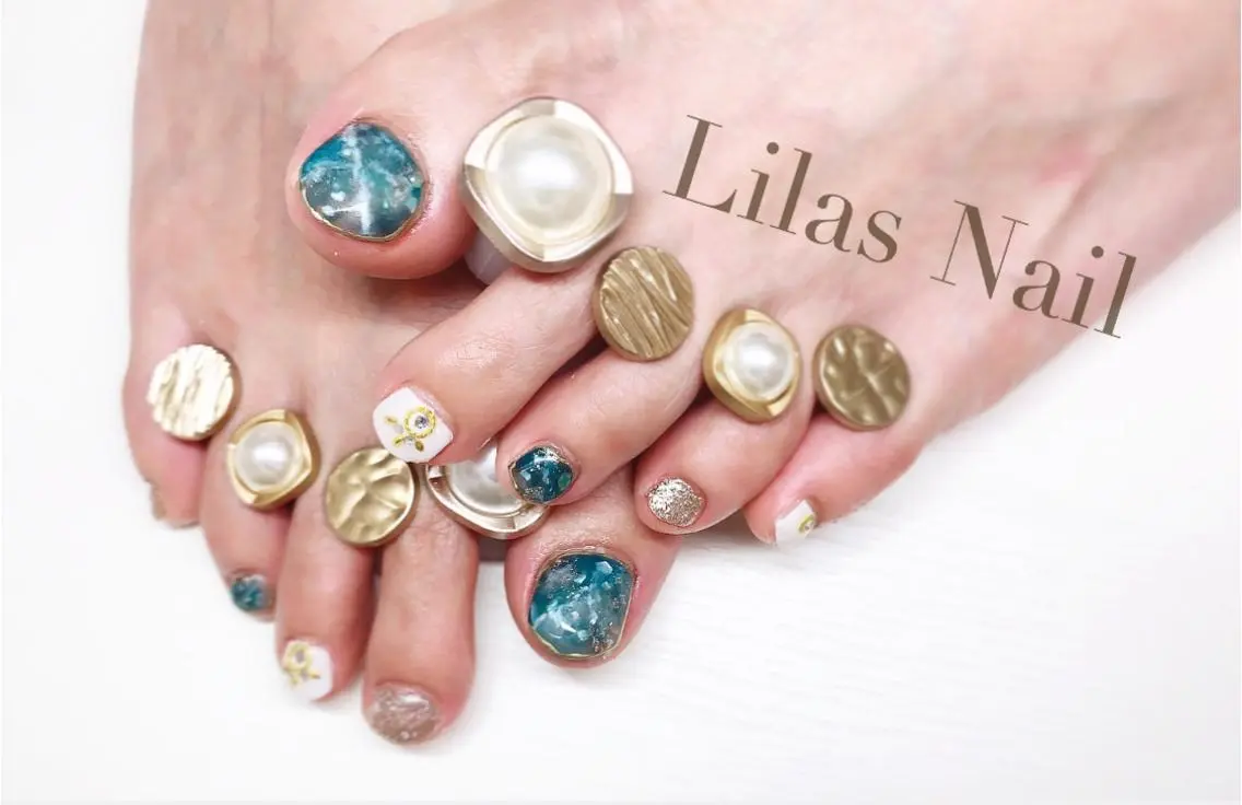 ネイル ブルー フットネイル ジェルネイル ハードジェル ロングネイル Lilas Nailのネイルデザイン