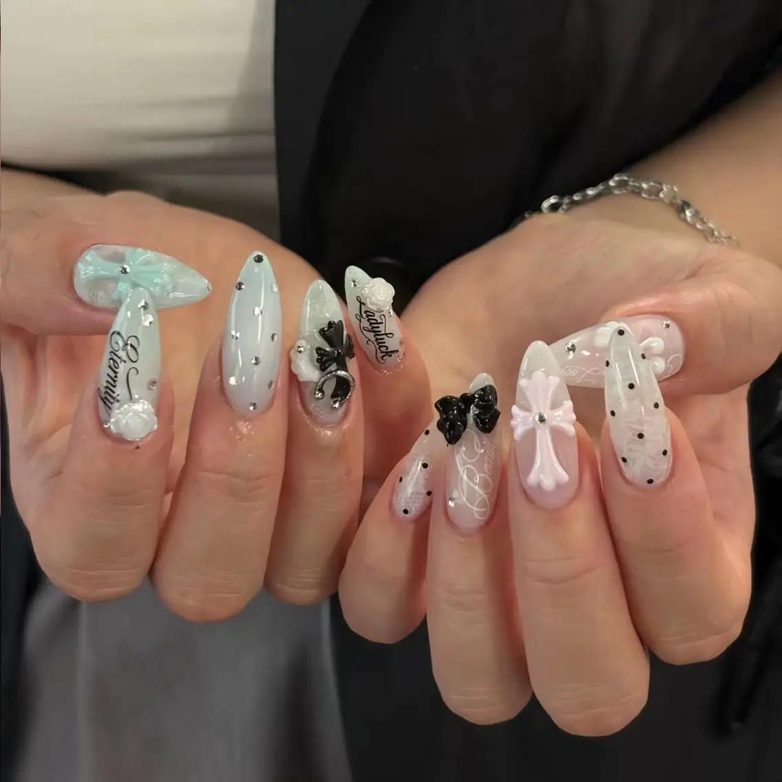ネイル ハンドネイル Luna Gladeのネイルデザイン