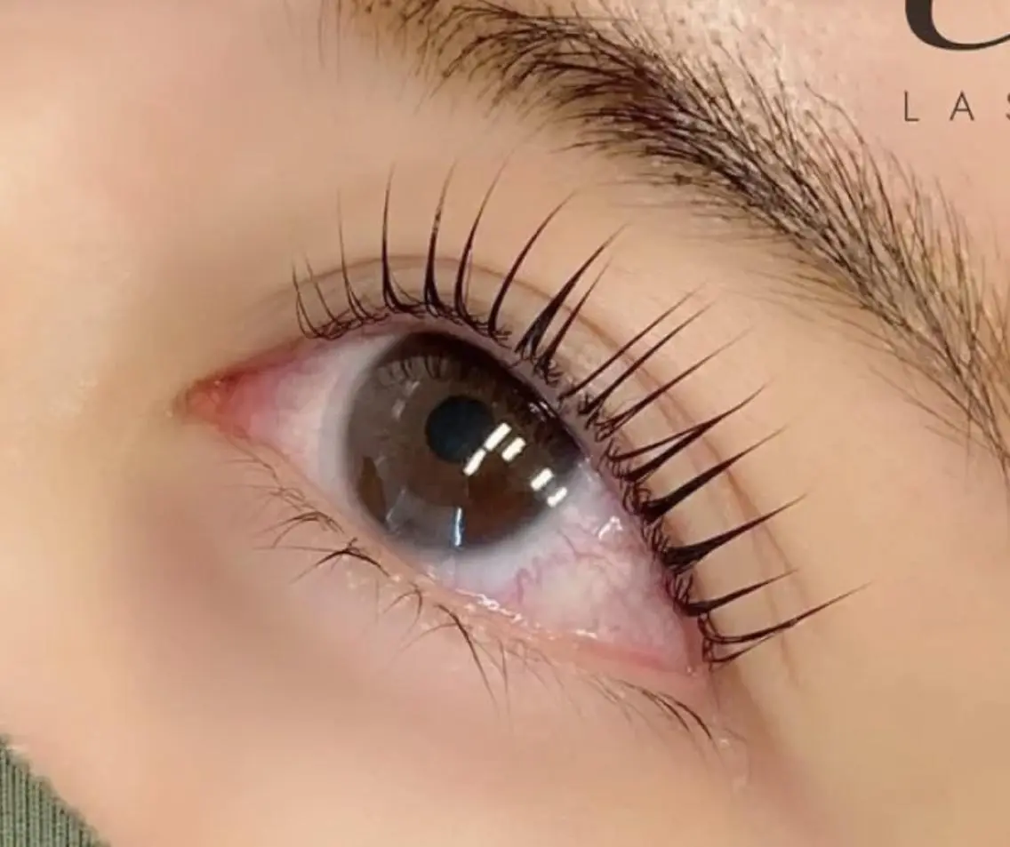 パリジェンヌ/美容液付きの写真