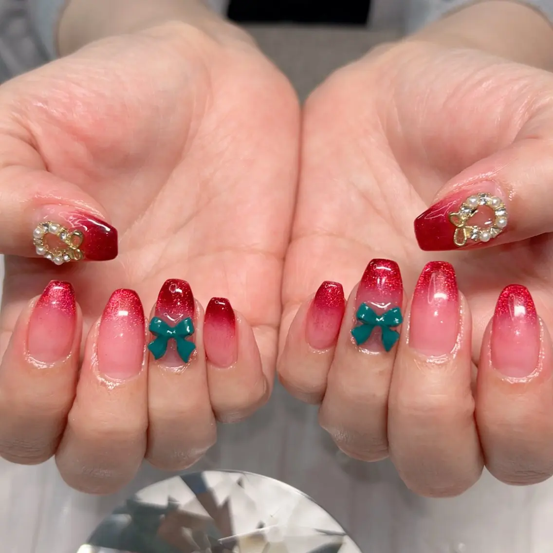 ネイル オーロラネイル マグネットネイル ミラーネイル オフィスネイル ワンカラーネイル ハンドネイル Cute Tips nailのネイルデザイン
