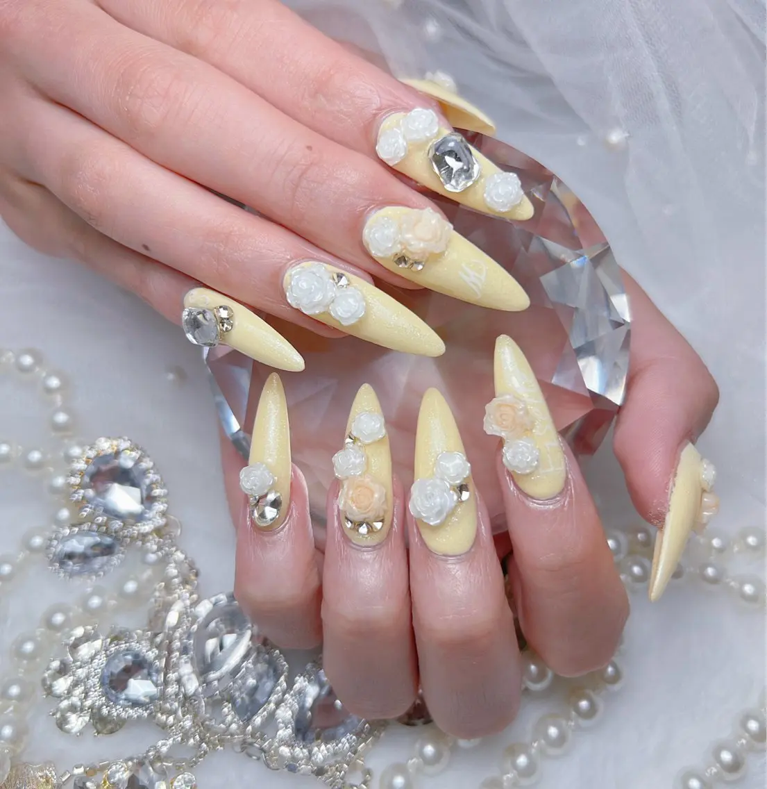 ネイル アートネイル オーロラネイル チークネイル 長さ出し フットネイル Miya _nailのネイルデザイン