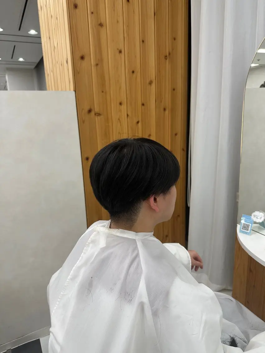 メンズ マッシュ 刈り上げ 大場 賀句のヘアスタイル