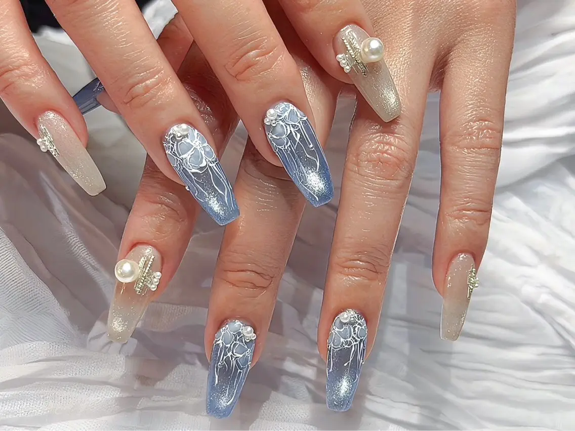 セミロング SyiSyu なんば本店のネイルデザイン