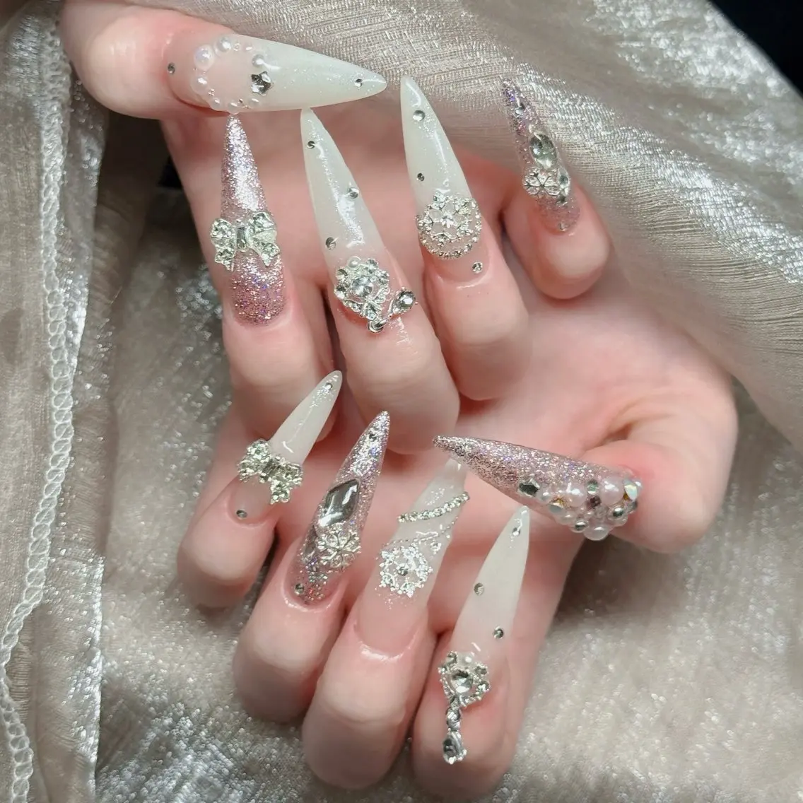 ネイル ロングネイル マグネットネイル リボン 夏ネイル スーパーロングネイル Hani Nail XUKAのネイルデザイン