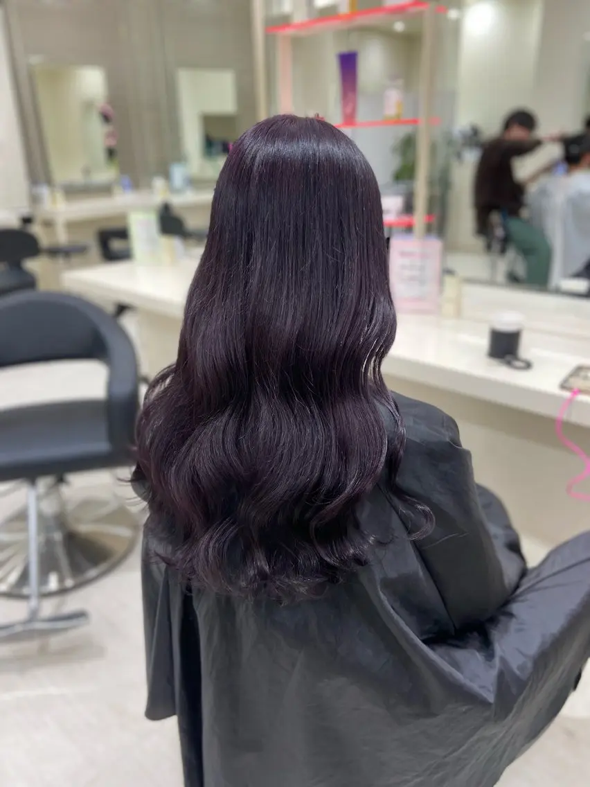ロング カラー モテ髪ハイトーン🫧 serina🎀池袋のヘアスタイル