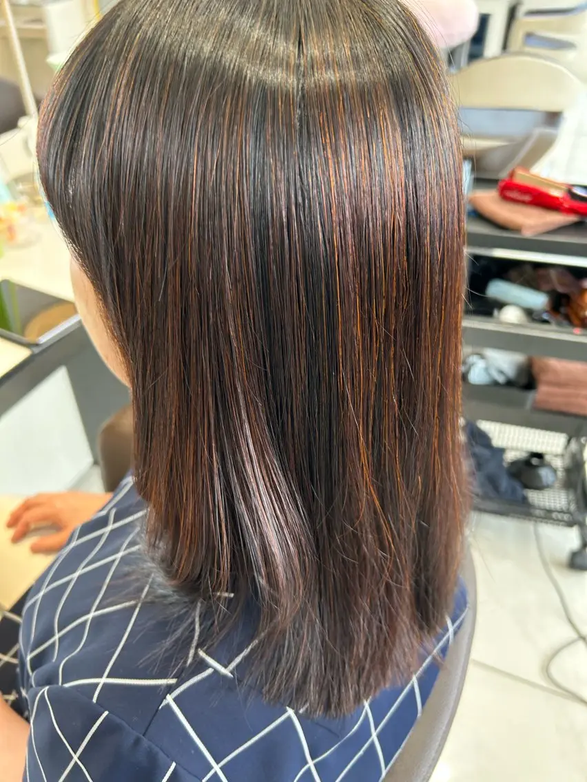 セミロング カラー カット ヘアカラー 小田切 栄司のヘアスタイル