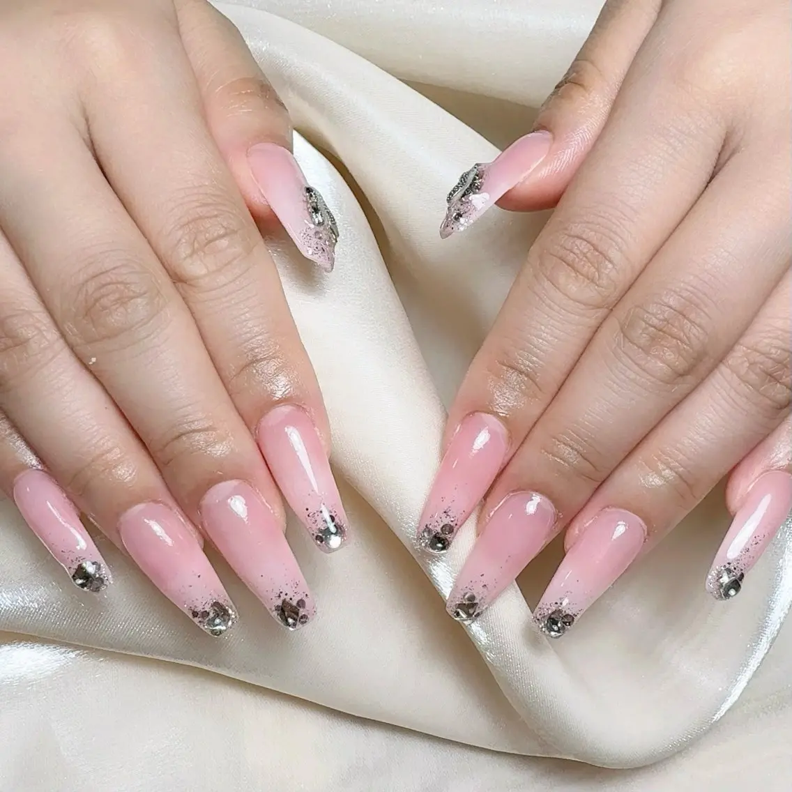 メンズ ネイル メンズ韓国風 アートネイル オーロラネイル ガーリー キラキラネイル ハンドネイル Nail salon 木にいるのネイルデザイン