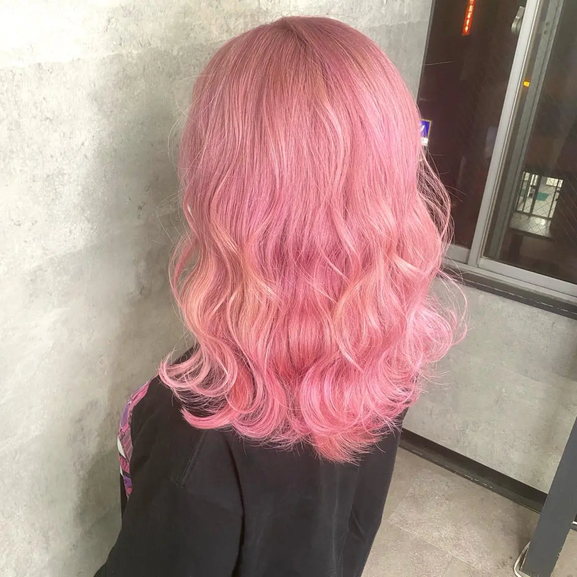 ロング カラー ヘアカラー トリートメント シールエクステ特化 ハイトーン、NANAのヘアスタイル