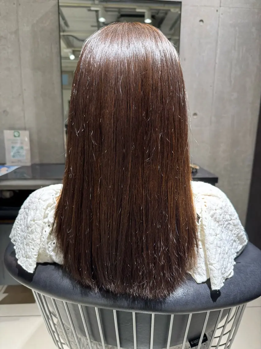 カラー グレージュ ヘアカラー トリートメント 艶カラー 梨菜💜のヘアスタイル