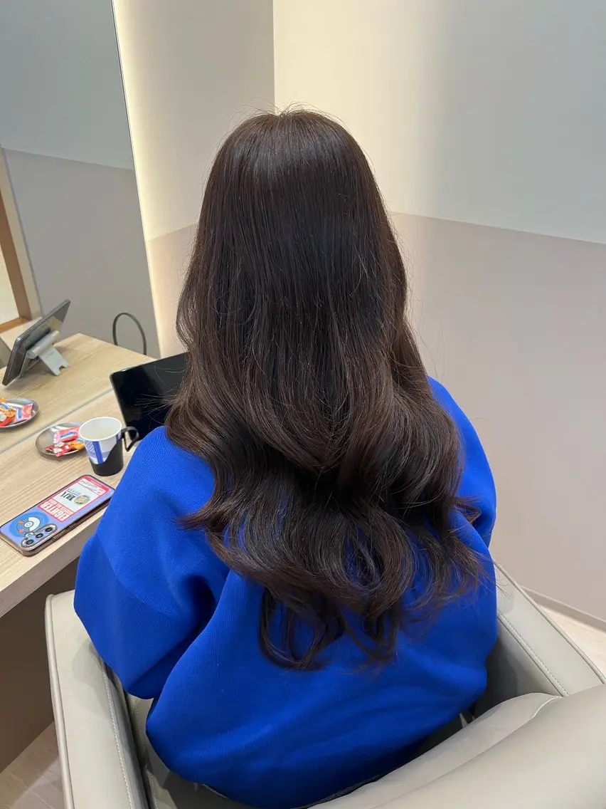 ロング カット ヘアカラー トリートメント yuuna 🤎のヘアスタイル
