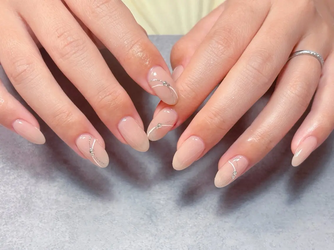 ネイル 韓国ネイル マグネットネイル オフィスネイル シンプルネイル ハンドネイル ハンドケア ゆ か_Nails💫のネイルデザイン