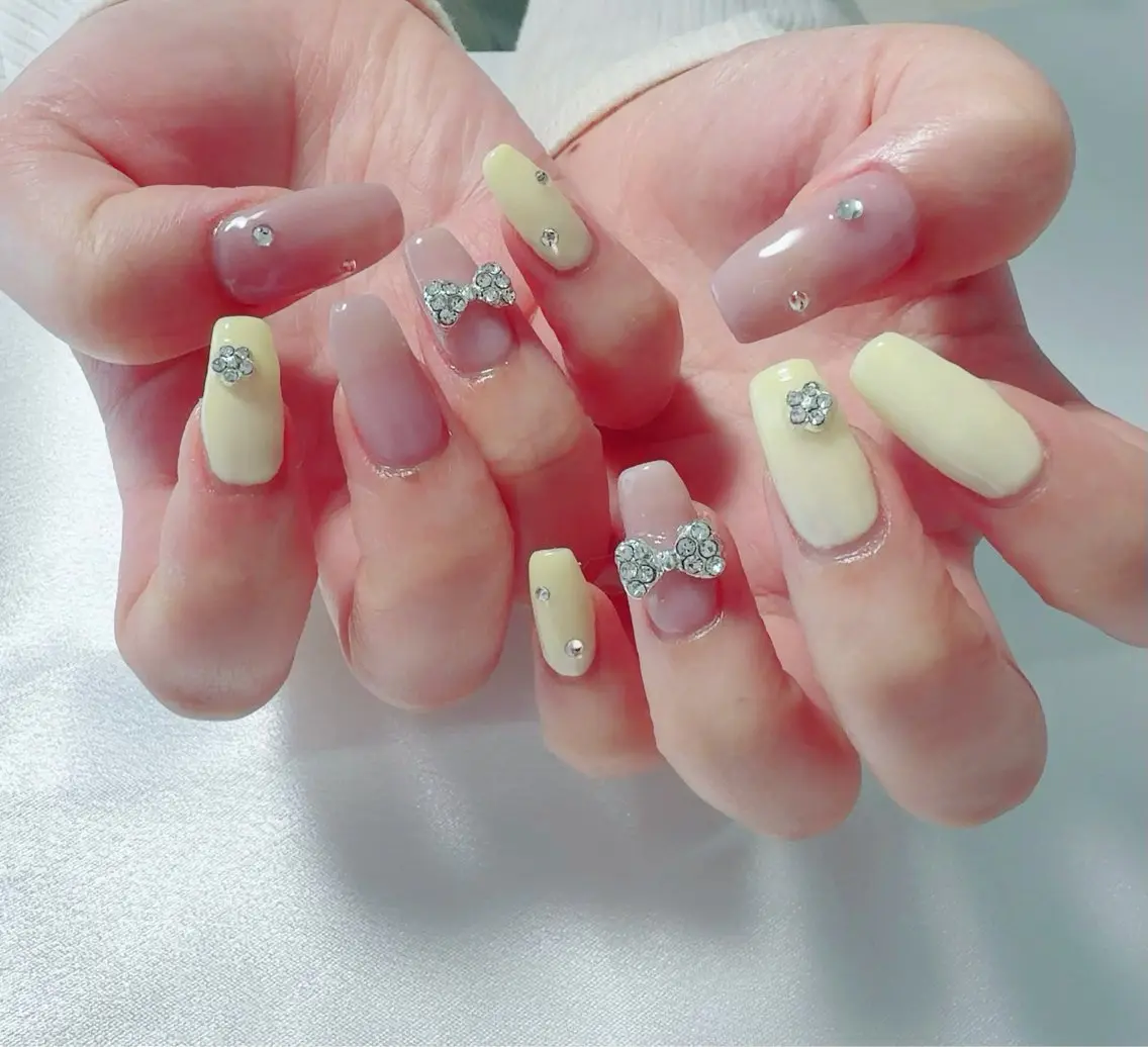 ネイル キラキラネイル パステルネイル ワンホンネイル nail lumièreのネイルデザイン