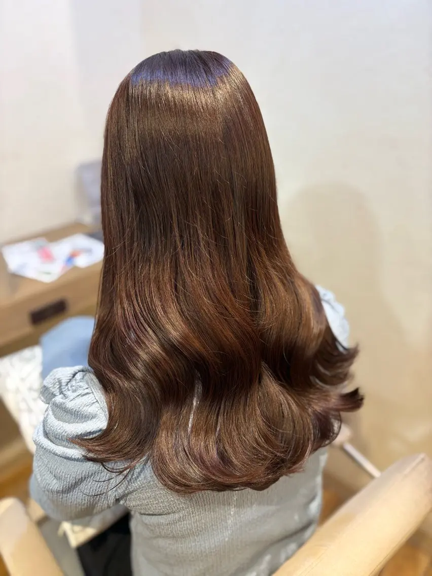 ミディアム カット ヘアカラー トリートメント ベージュ／Wカラー/ 神戸元町/RYO.のヘアスタイル