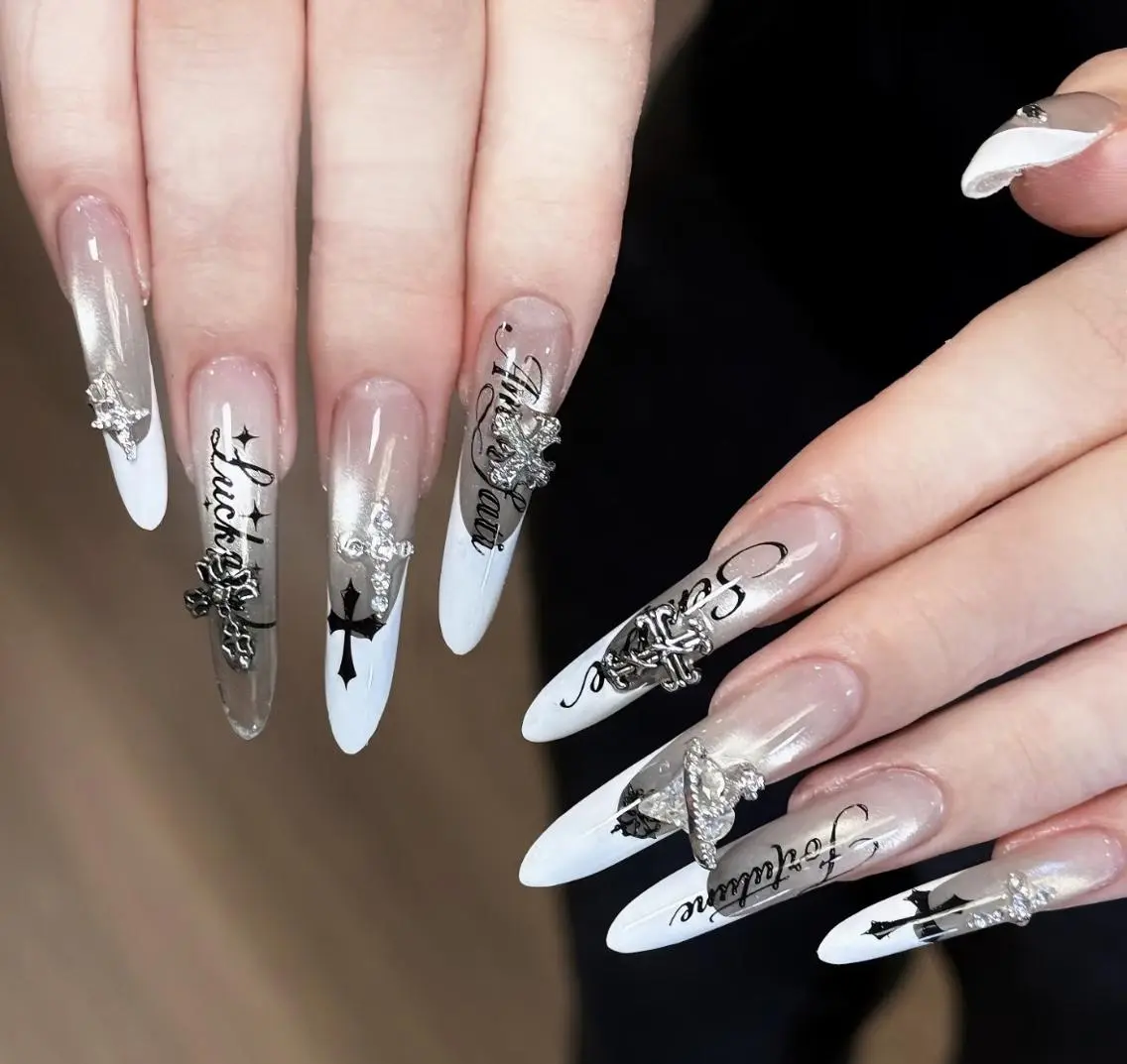 ネイル ハンドネイル Pure&Rich Nailのネイルデザイン