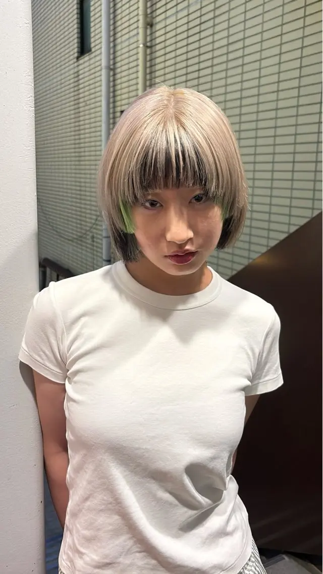 ショート カラー デザインカラー レイヤーカット ヘアカラー トリートメント anji /パーマ・ハイトーンのヘアスタイル