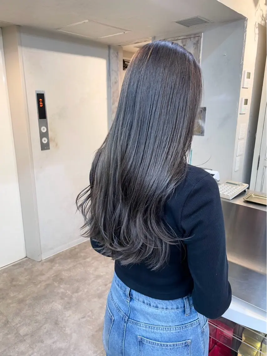 カラー ヘアカラー Maison Toi 山﨑 麻生のヘアスタイル