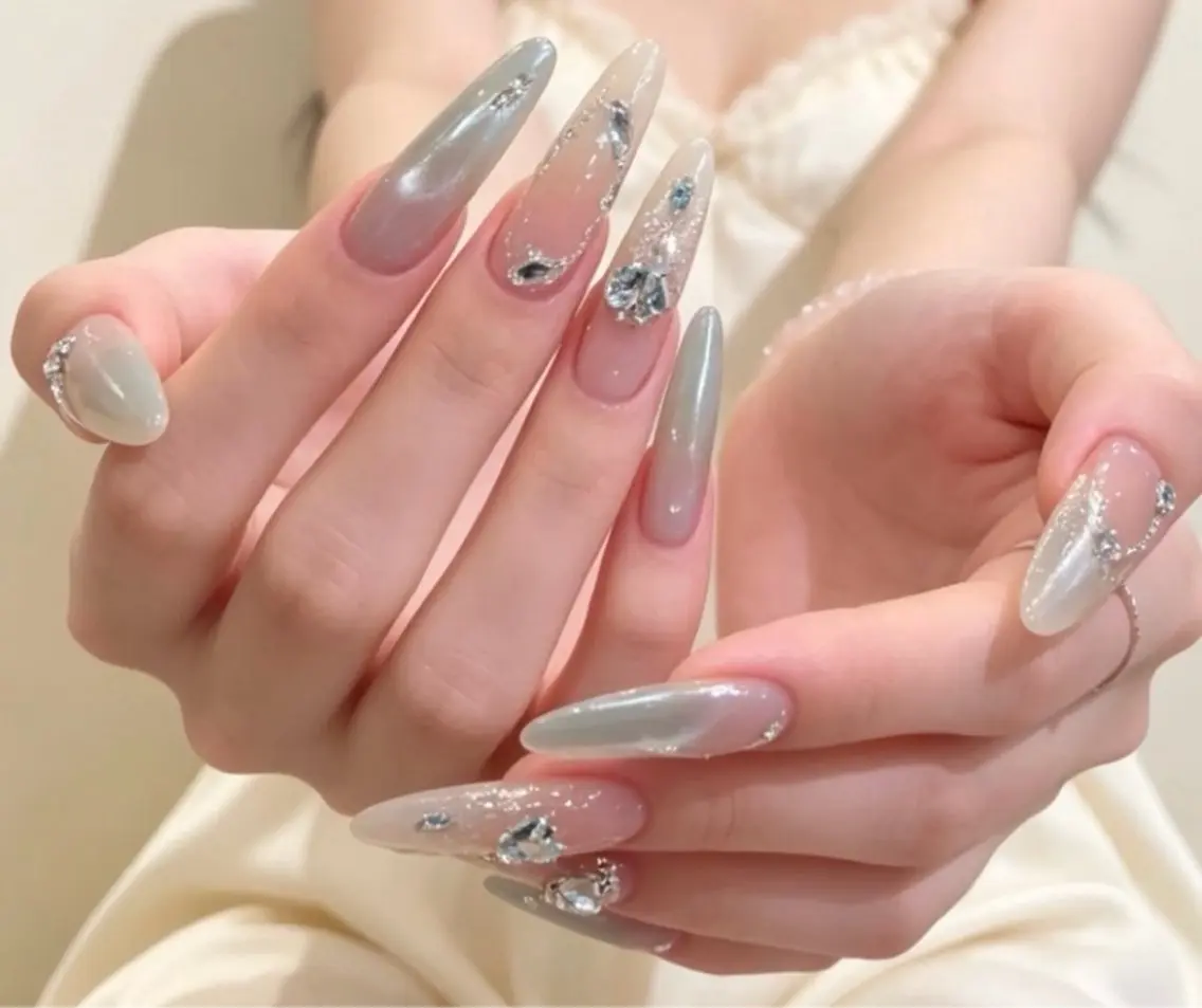 ネイル ハンドネイル queen nail 新宿店のネイルデザイン