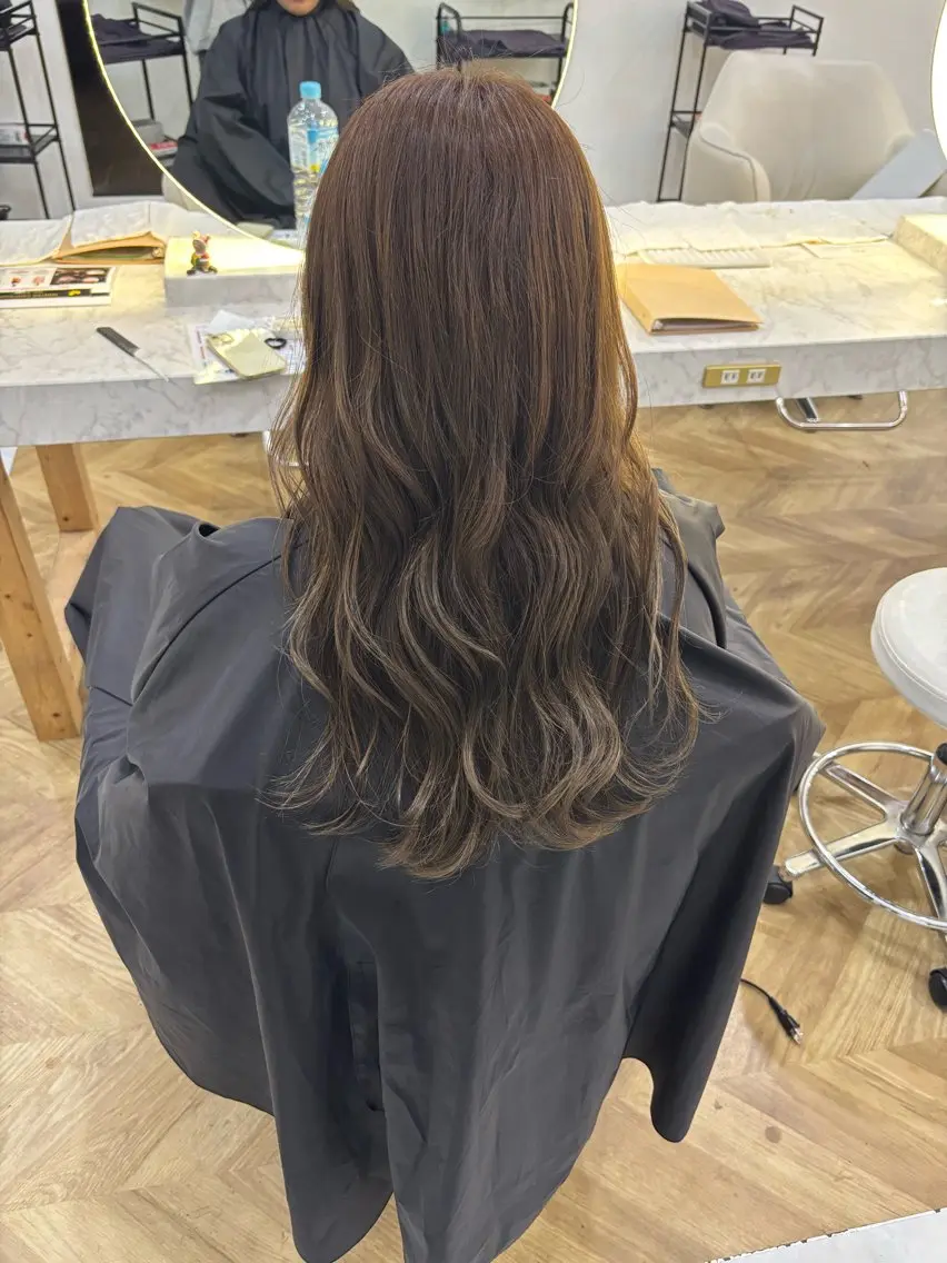 【学割U24】　メンテナンスカット＋オーガニック艶カラー＋1stepトリートメントの写真