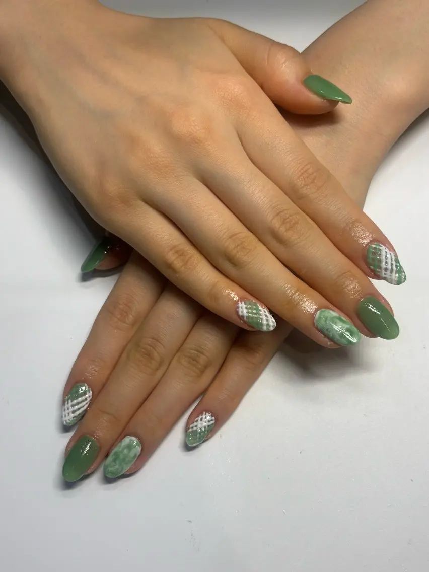 ネイル ハンドネイル IROHA NAIL 真結子のネイルデザイン