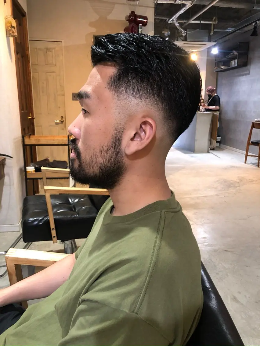 ショート メンズ フェードカット カット 俵 知広のヘアスタイル