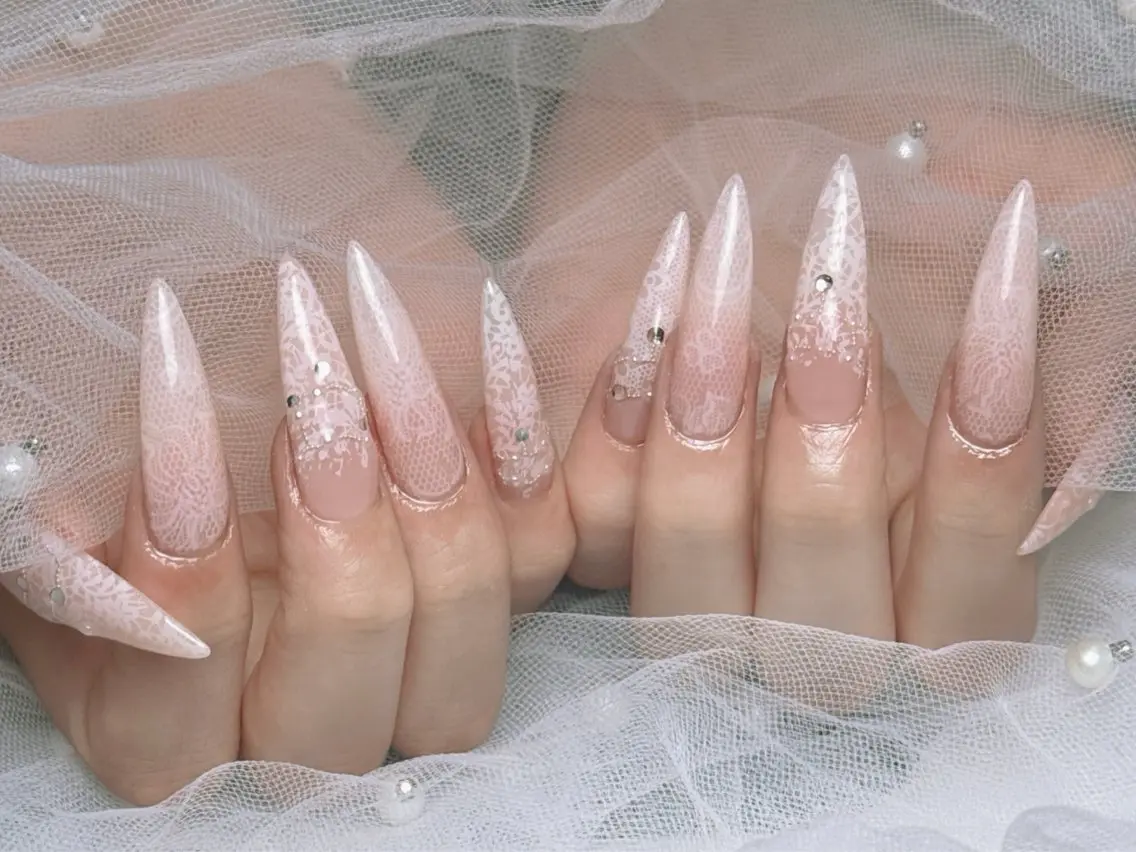 ネイル レース NEM nailstudioのネイルデザイン