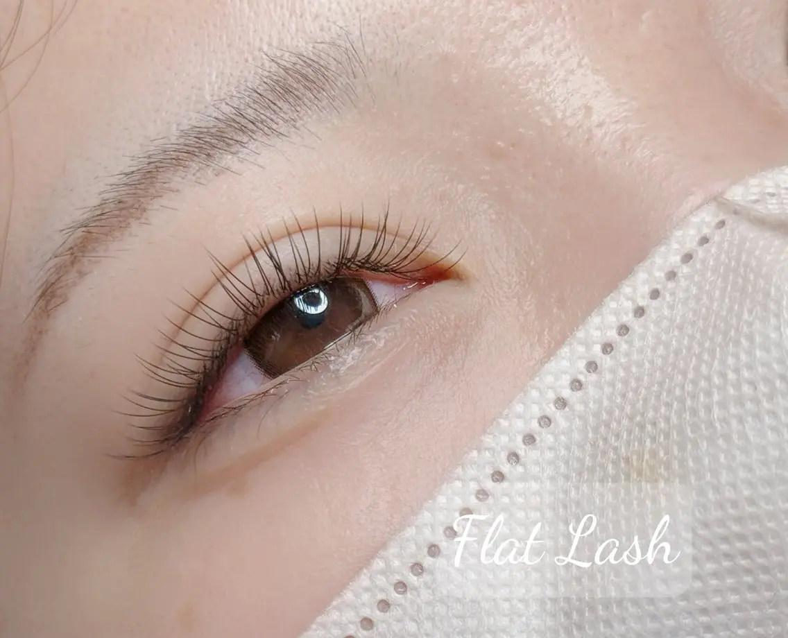 マツエク・マツパ フラットラッシュ Z·Sunny Eyelashのマツエク・マツパデザイン