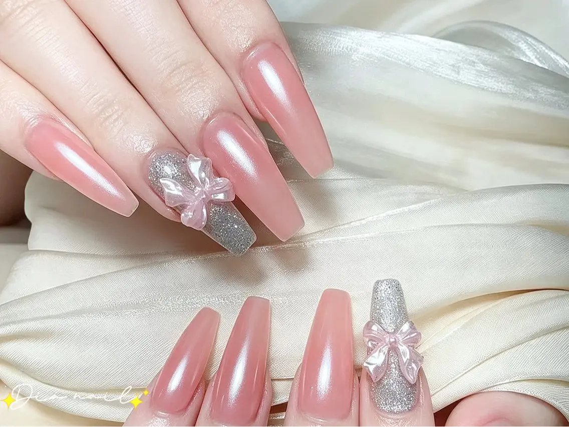ネイル 韓国ネイル マグネットネイル ニュアンスネイル 夏ネイル ワンホンネイル ハンドネイル Di'a nail ネイルサロンのネイルデザイン