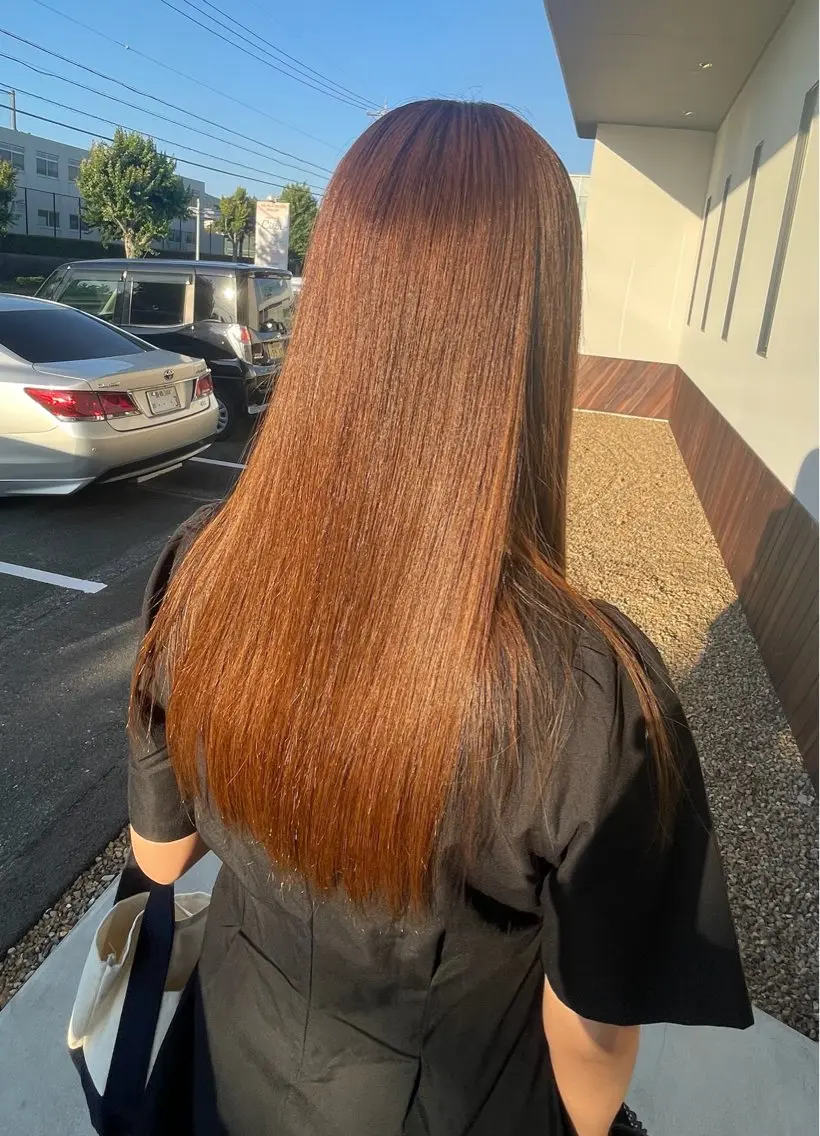 ロング 酸性ストレート ルプラボウ りく/艶カラーのヘアスタイル