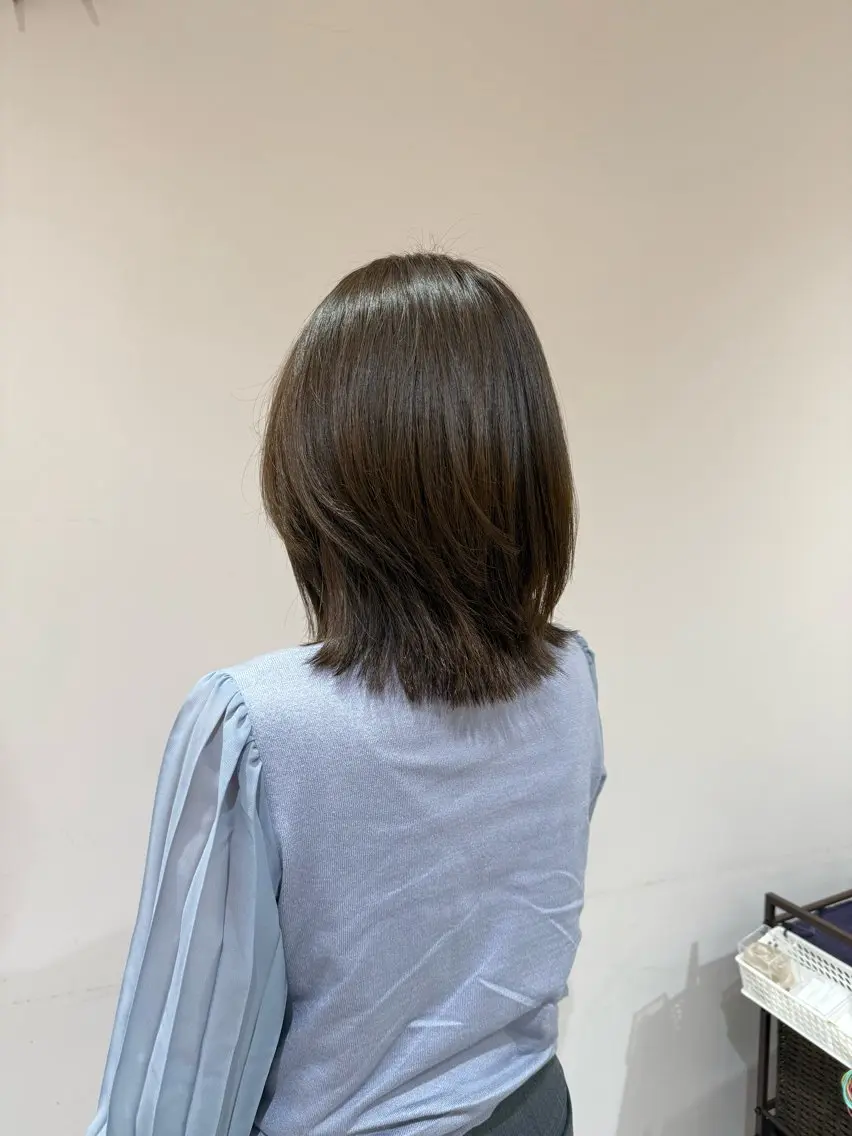 ショート カラー グレージュ くびれヘア レイヤーカット RosierBlue 工藤のヘアスタイル
