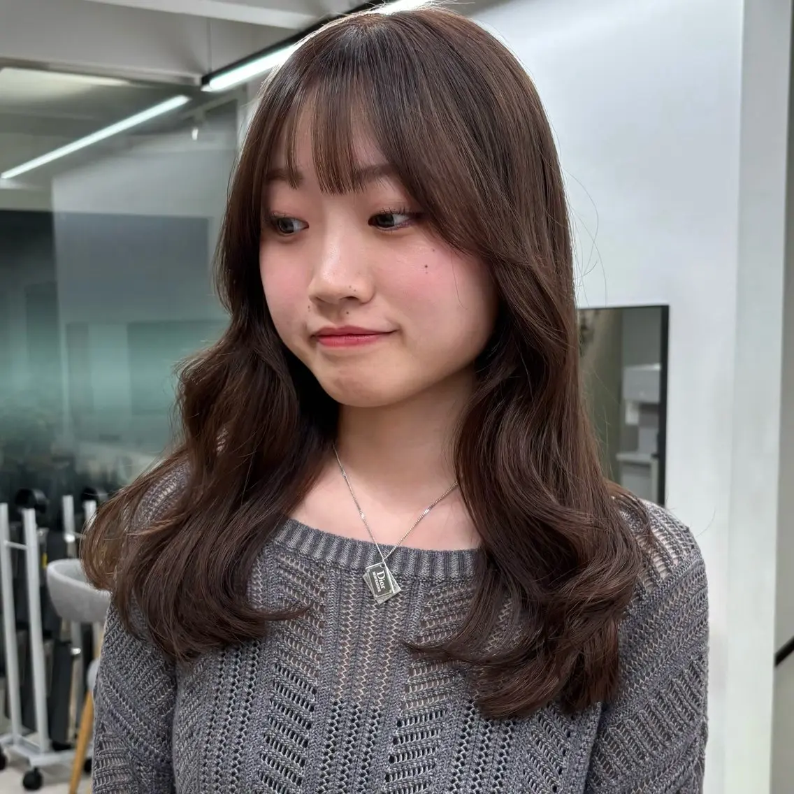 セミロング 盛れる透明感カラー momokaのヘアスタイル