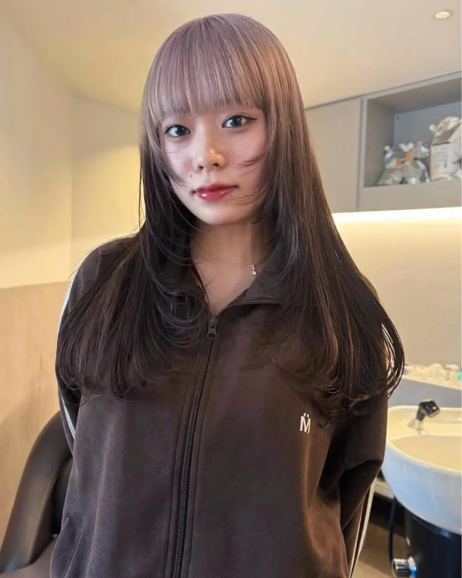 ケアブリーチデザインカラー(ケアトリートメント付)の写真
