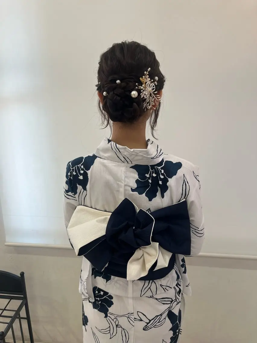 ロング ヘアアレンジ 福本 光のヘアスタイル