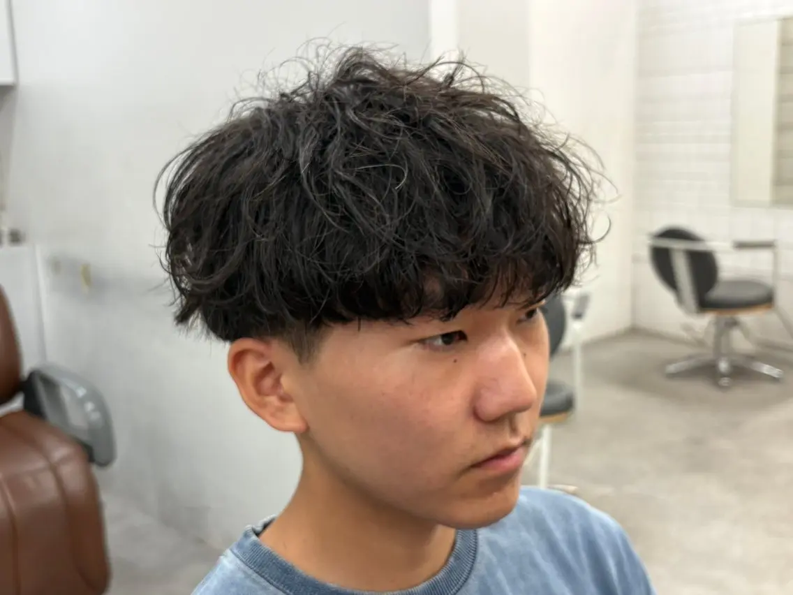 パーマ メンズ 波巻きパーマ 高山 健のヘアスタイル