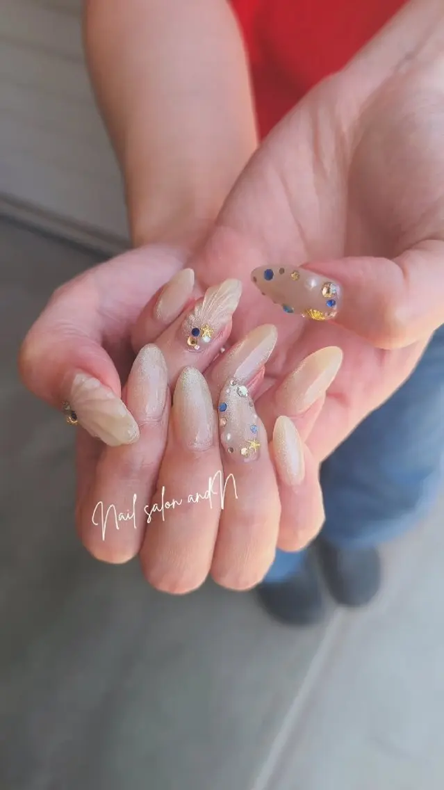 ネイル and Nのネイルデザイン