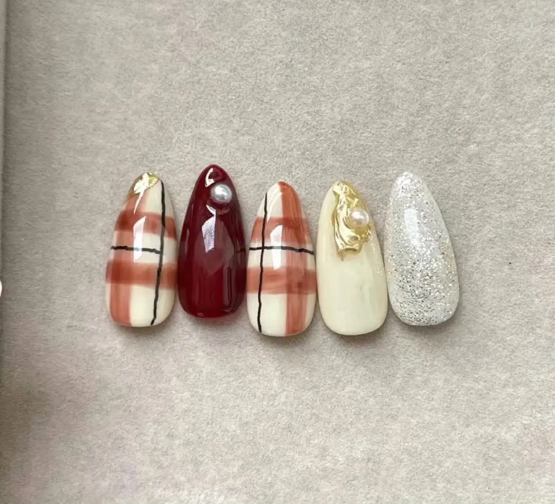 ネイル ハンドネイル Pure&Rich Nailのネイルデザイン
