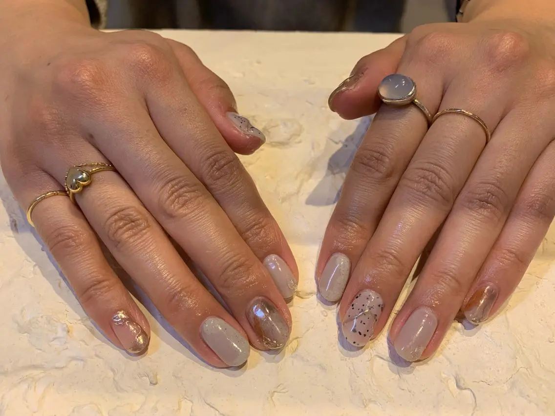 ネイル ニュアンスネイル マキノ ユイのネイルデザイン