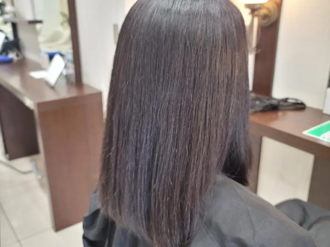 セミロング 縮毛矯正 トリートメント 石川 貴子のヘアスタイル