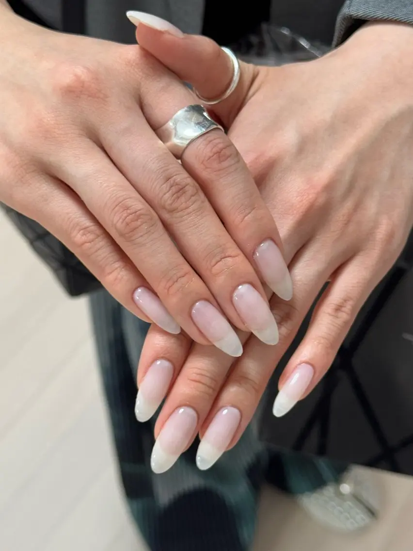 ネイル アートネイル フットネイル ジェルネイル ニュアンスネイル パラジェル ハンドネイル 🎀🎀YooLi Nail Salonのネイルデザイン