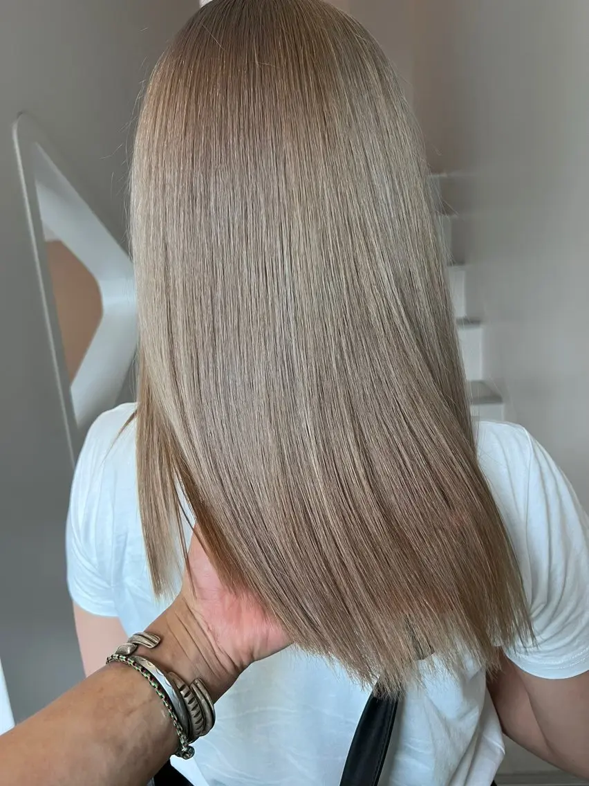 ロング カラー ベージュカラー ブリーチ ケアブリーチ 透明感カラー ダブルカラー ヘアカラー Lima/ハイトー ン/ブリーチ/心斎橋のヘアスタイル